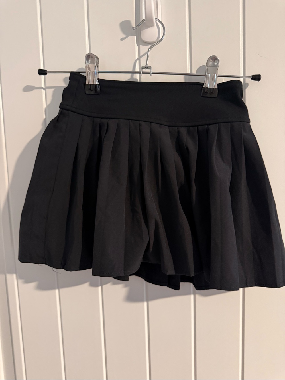 abercrombie kids Black Pleated Mini Skirt 5/6